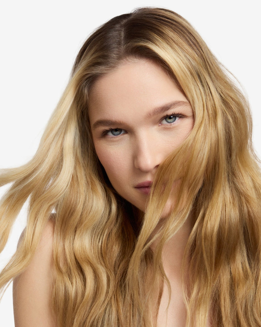 DRY FINISH TEXTURE SPRAY von ELEVEN Australia – Produktfoto zur Markengeschichte